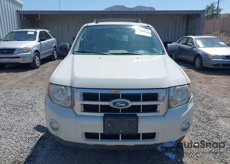 2011 Ford Escape Xlt из США, поврежденный, VIN 1FMCU9DGXBKA93027